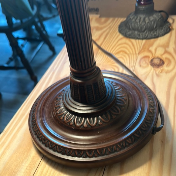 Vintage Style Bronze and Cream Table Lamp - Picture 6 of 11